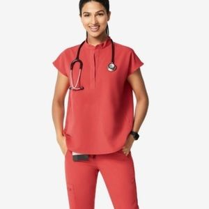 Figs Clay Rafaela Scrub Top